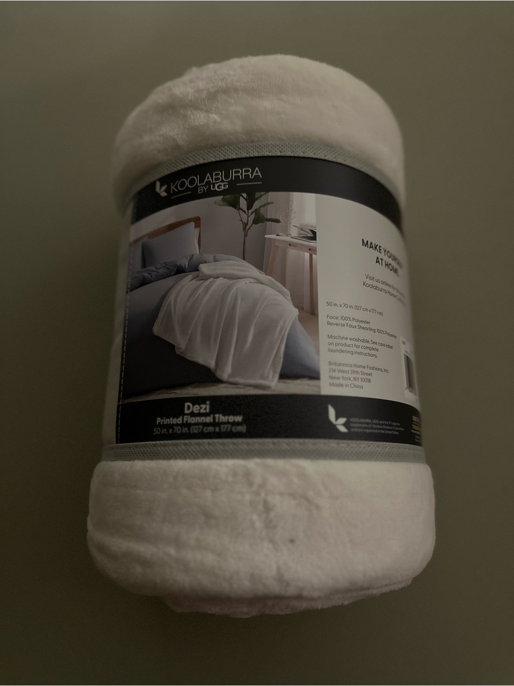 NWT UGG Koolaburra DEZI Throw 50 x 70 Cream RARE FIND Discontinued